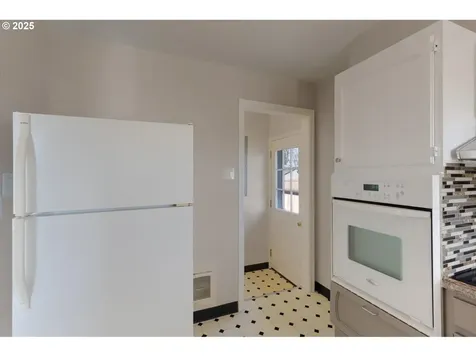 621 25th Avenue Longview WA 98632