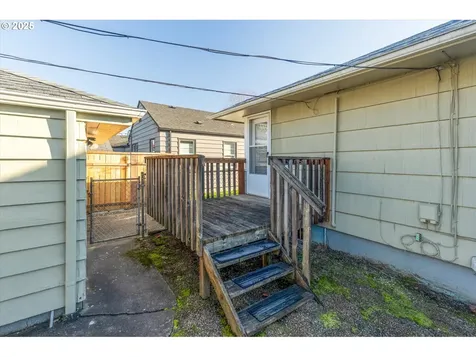 621 25th Avenue Longview WA 98632