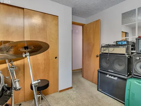 16695 S Annette Drive Oregon City OR 97045