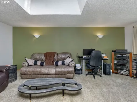 16695 S Annette Drive Oregon City OR 97045