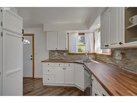 1210 W 24th Street Vancouver WA 98660