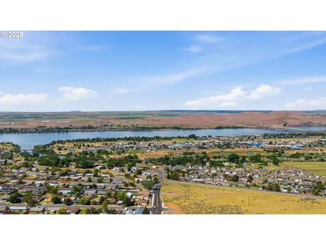 311 Pine Tree Avenue Umatilla OR 97882