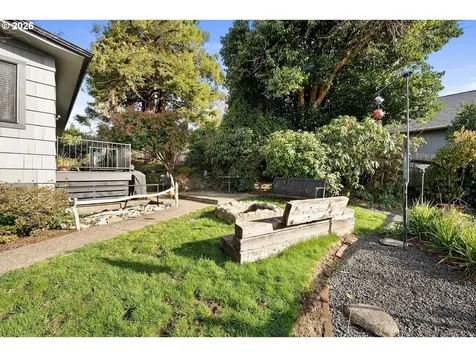 1864 4th Street Astoria OR 97103
