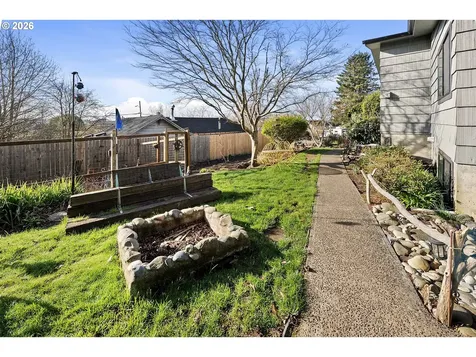 1864 4th Street Astoria OR 97103
