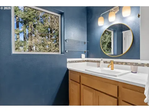 2167 NE Sheffield Avenue Beaverton OR 97006