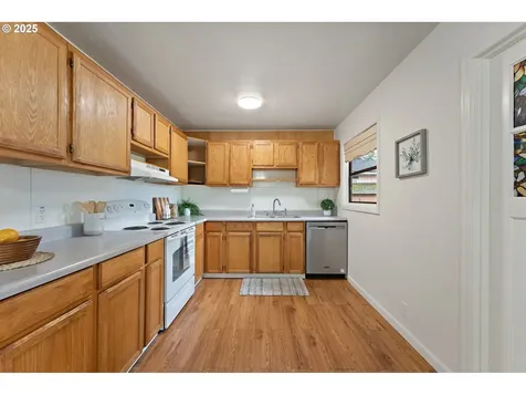 7211 SE 84th Avenue Portland OR 97266