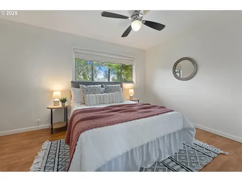 7211 SE 84th Avenue Portland OR 97266