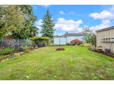 7211 SE 84th Avenue Portland OR 97266
