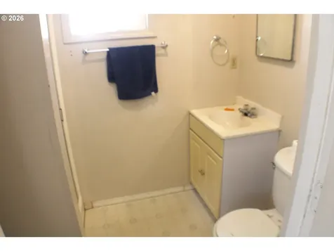 309 N Old Pacific Highway Myrtle Creek OR 97457