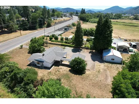 309 N Old Pacific Highway Myrtle Creek OR 97457