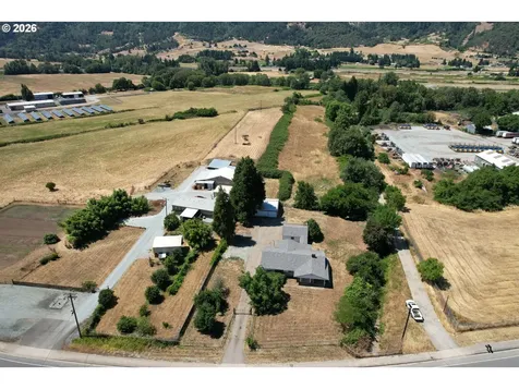 309 N Old Pacific Highway Myrtle Creek OR 97457