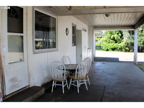 309 N Old Pacific Highway Myrtle Creek OR 97457