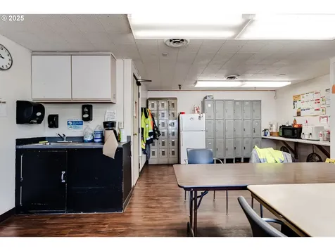 135 N Cleveland Street Eugene OR 97402