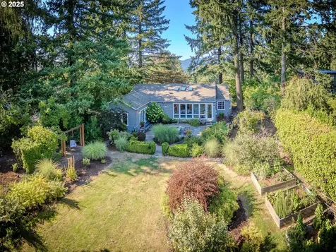 6328 SW Brugger Street Portland OR 97219