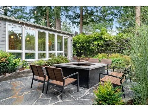 6328 SW Brugger Street Portland OR 97219