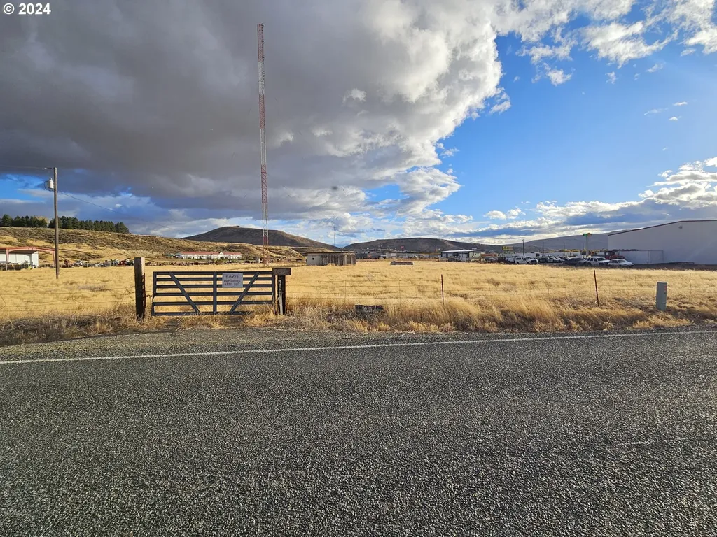 41982 Best Frontage Road Baker City OR 97814