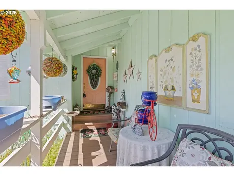 1707 View Street Myrtle Point OR 97458