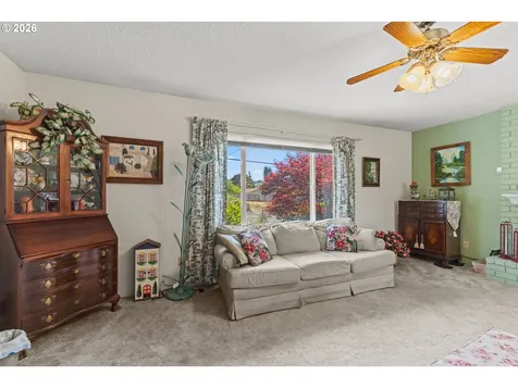 1707 View Street Myrtle Point OR 97458