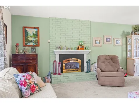 1707 View Street Myrtle Point OR 97458