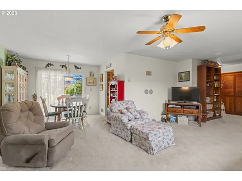 1707 View Street Myrtle Point OR 97458