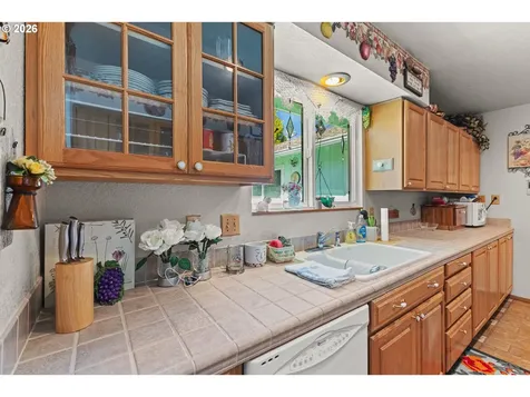 1707 View Street Myrtle Point OR 97458