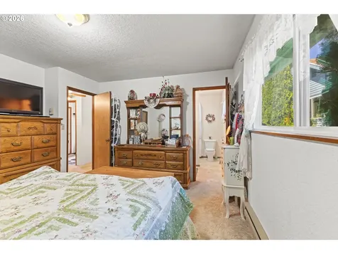 1707 View Street Myrtle Point OR 97458