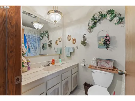 1707 View Street Myrtle Point OR 97458