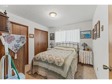 1707 View Street Myrtle Point OR 97458