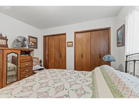 1707 View Street Myrtle Point OR 97458