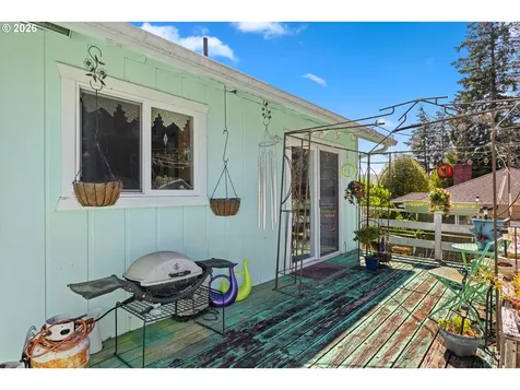 1707 View Street Myrtle Point OR 97458