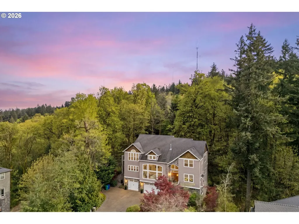 1033 NW Eloise Lane Portland OR 97229