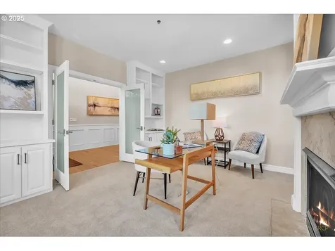 1033 NW Eloise Lane Portland OR 97229