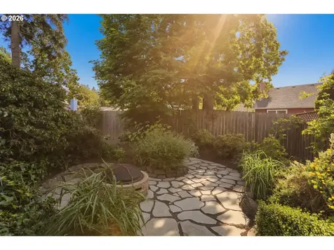 6912 SE Blaine Street Hillsboro OR 97123