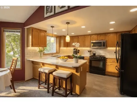 6912 SE Blaine Street Hillsboro OR 97123