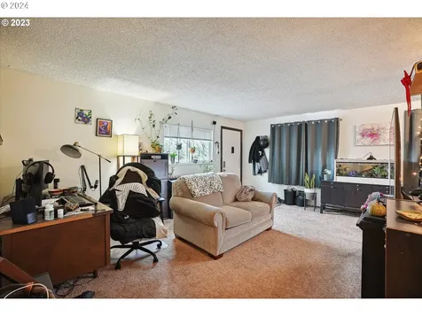 9630 SE Foster Road Portland OR 97266