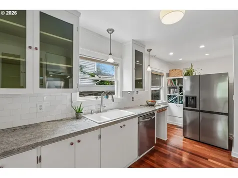 334 NE 71st Avenue Portland OR 97213