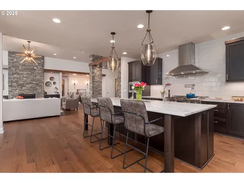 1221 Glenmorrie Drive Lake Oswego OR 97034