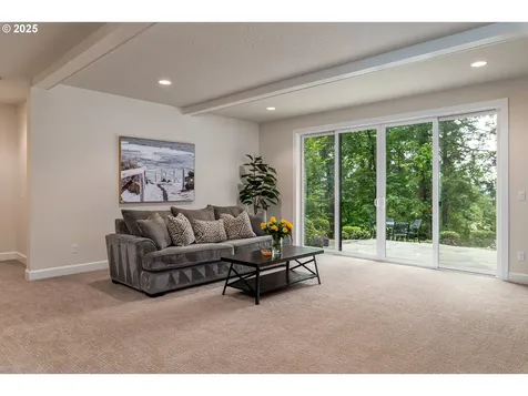 1221 Glenmorrie Drive Lake Oswego OR 97034