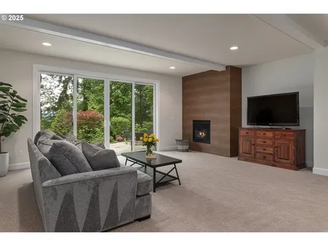 1221 Glenmorrie Drive Lake Oswego OR 97034