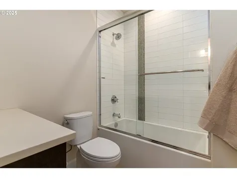 1221 Glenmorrie Drive Lake Oswego OR 97034