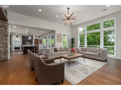 1221 Glenmorrie Drive Lake Oswego OR 97034