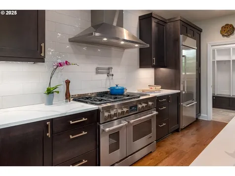 1221 Glenmorrie Drive Lake Oswego OR 97034