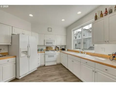 11220 SW Buffalo Place Portland OR 97223