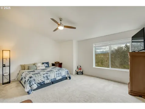 11220 SW Buffalo Place Portland OR 97223