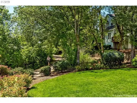 11220 SW Buffalo Place Portland OR 97223