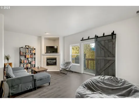 11220 SW Buffalo Place Portland OR 97223