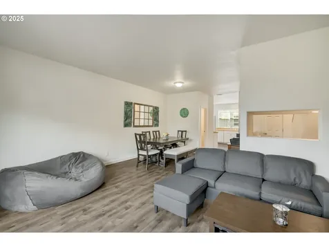 11220 SW Buffalo Place Portland OR 97223