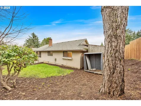 16981 Stanhelma Drive Gladstone OR 97027