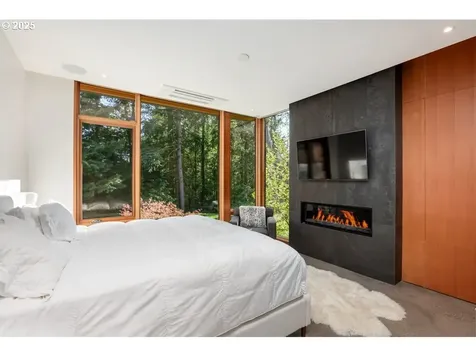 4311 SW 36th Place Portland OR 97221