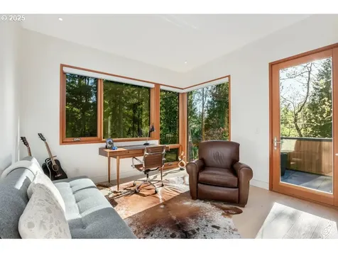 4311 SW 36th Place Portland OR 97221